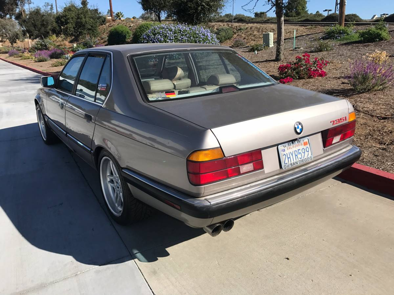 Illustration for article titled At $2,495, Could This 1988 BMW 735i End Your Shiftless Ways?